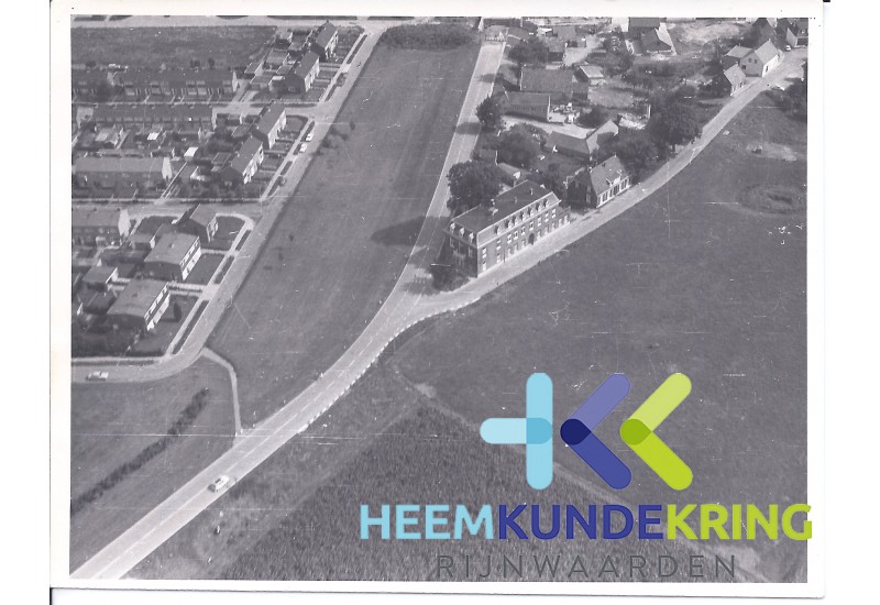 Lobith 1973 Luchtfoto Ziekenhuis-Johanna stichting Dorpsdijk Coll. G.B.Janssen (18)